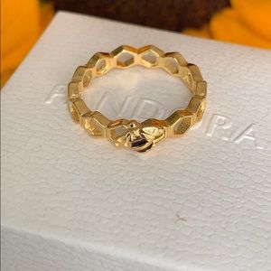 Pandora Shine Bumble Bee Ring Size 7